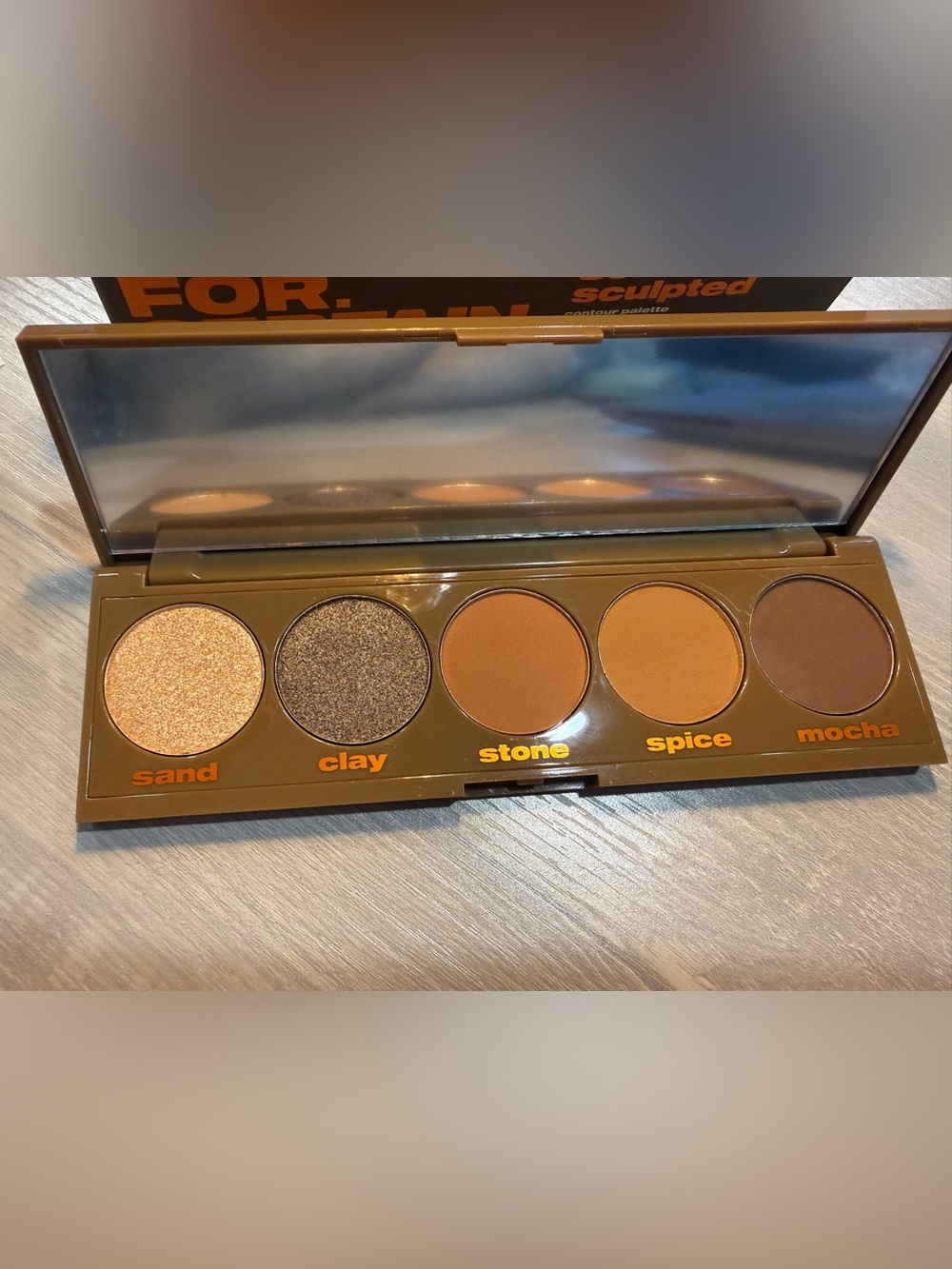 BEAUTY FOR CERTAIN Soft to Sculpted: contour palette collab W/Allure Beauty-NIB - Picture 3 of 9